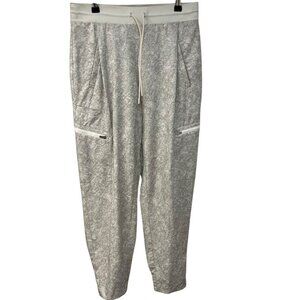 Athleta Venture Printed Pant Size 6 Cream/Gray Zipper Pocket Jogger Animal Print